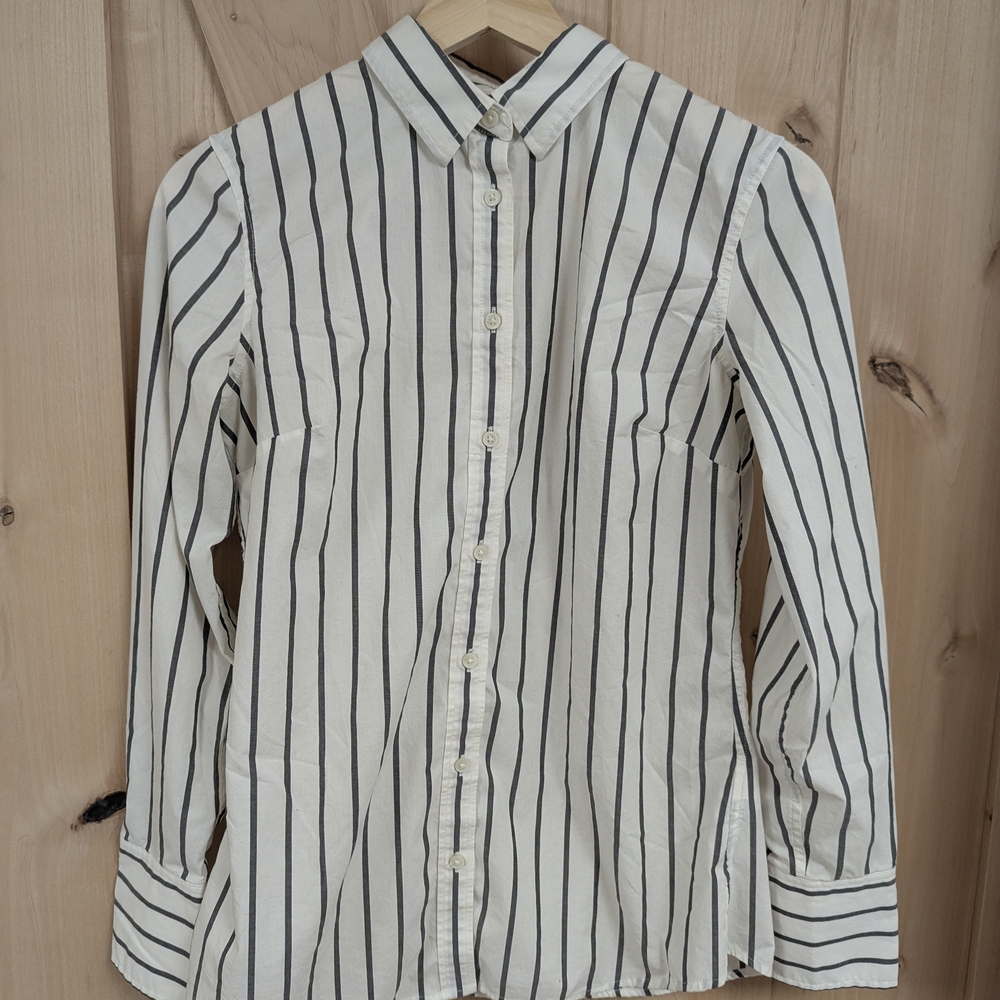 Banana Republic Women's Black and White Striped Button-Down Shirt Size 0